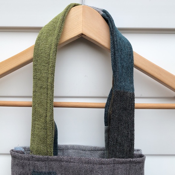 Handmade patchwork upholstery mini bag - Picture 8 of 11